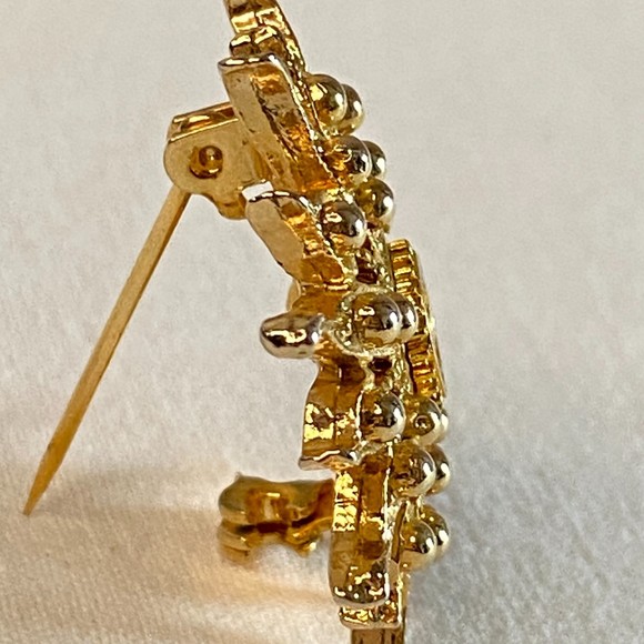 Cameo Brooch Victorian Revival Rhinestone Gold Tone Frame Lady Profile - Picture 5 of 10